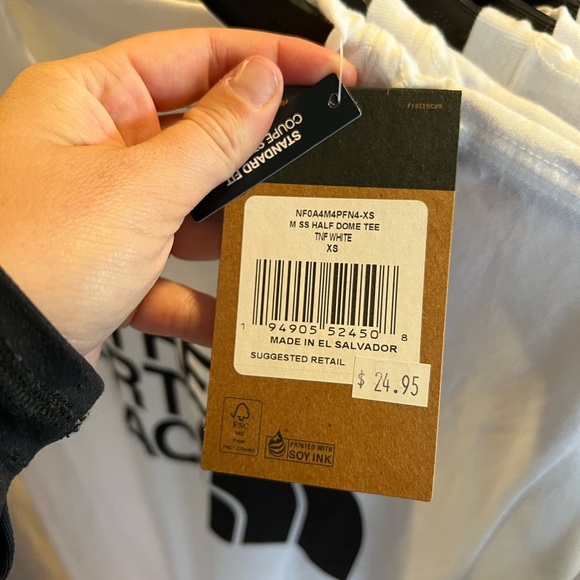 NWT The North Face Half Dome Tee - Picture 4 of 4